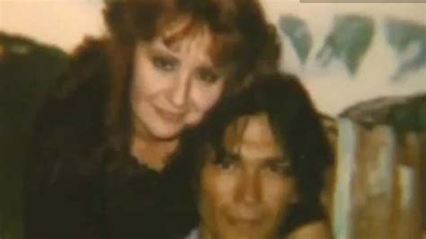 By the time of the trial, richard had fans who were writing him letters and paying him for visits. Nightstalker Richard Ramirez and his wife who married him ...