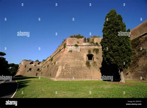 City Walls Rome Hi Res Stock Photography And Images Alamy