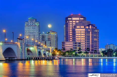 West Palm Beach Fullmoon Setting Over Buildings Hdr Photography By