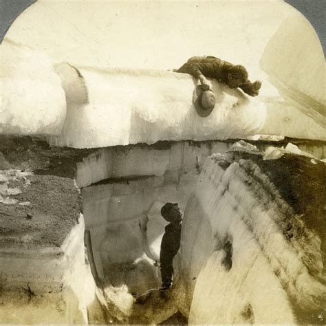 22 Amazing Photos Capture The Alaska Gold Rush In The Mid 1890s