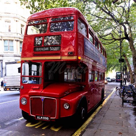 I'm thinking of starting with a double decker bus tour but there are so. Old Style Double-decker bus（画像あり）