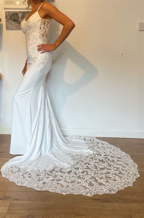 Wed2b New Wedding Dress Stillwhite