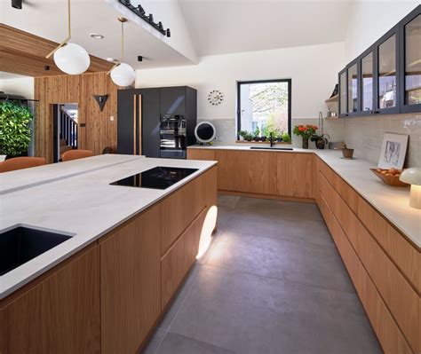 Real Oak Veneered Design By Naked Kitchens The Kitchen Think