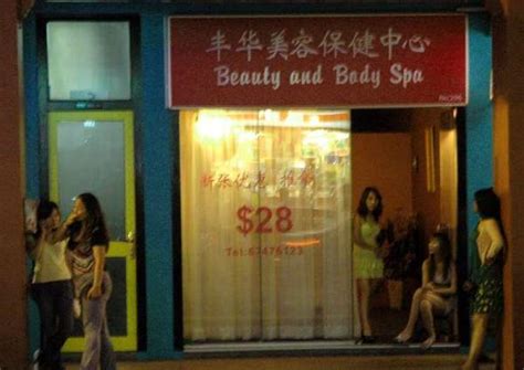 Shady Spas Popping Up In Bukit Batok Resident Disturbed By Only Men