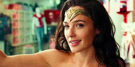 Flash Sasha Calle Reveals Behind The Scenes Meeting With Gal Gadot