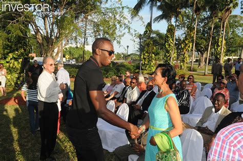 The 34 year old, who previously fought with love island's kem cetinay for a football. Usain Bolt in Bahamas for road renaming ceremony - photos ...