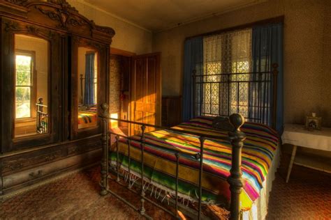 Texas star ⭐ , united states, wimberley: Quanah Parker's bedroom in his "Star House", now located ...