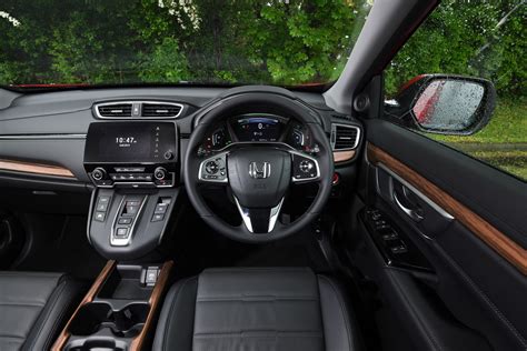 Honda Cr V Hybrid Interior And Comfort Drivingelectric