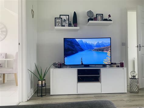 30 Living Room Shelves Around Tv Decoomo