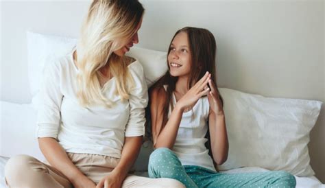 Tips For Parents To Help Your Daughter Navigate Tween Friendships