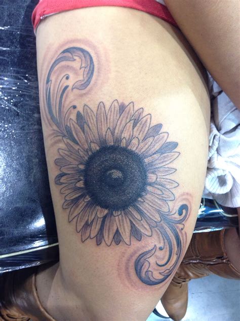 Sunflower Tattoo Ideas On Thigh