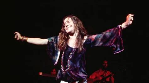 Watch Janis Joplins Powerful Rendition Of Ball And Chain At Woodstock Rock Music Revival