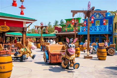 Woodys Round Up Attraction Disney Wiki Fandom Powered By Wikia