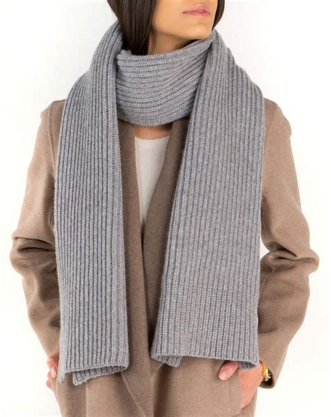 Lambswool And Cashmere Womens Chunky Ribbed Scarf Maisoncashmere