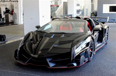 Black Lamborghini Veneno Roadster Carporn Carros Carros Esportivos Powerpuff Girls