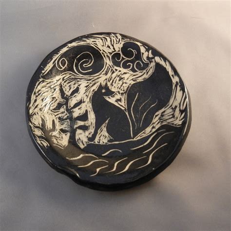 Sgraffito Fox Plate Browse Member Galleries Ceramic Arts Daily