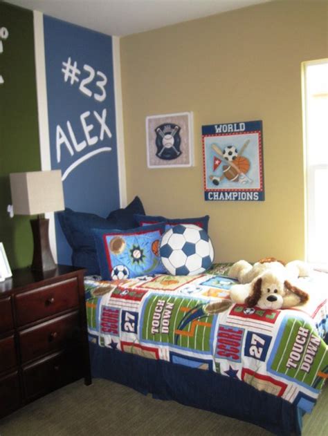 Huge photo galley showcasing over 100 boy's bedroom ideas. soccer-kids-bedroom-ideas | HomeMydesign