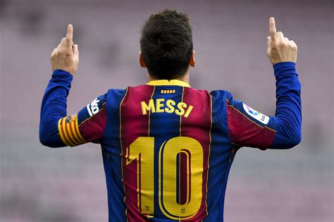 Barcelona Confirm Lionel Messi Will Leave Camp Nou