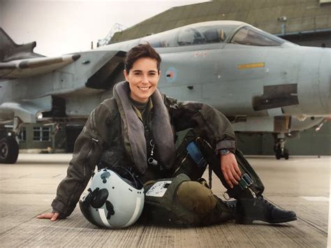 Pin By Lupo Lupo On Fiona Dolman Women Pilots Warplane Women