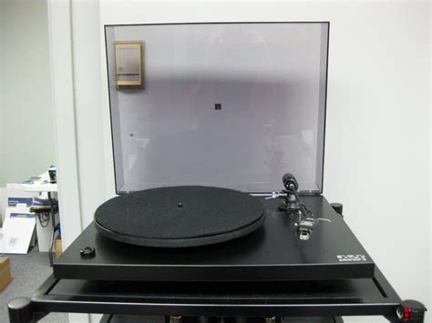 Rega Planar 3 Turntable Photo 1629709 Canuck Audio Mart