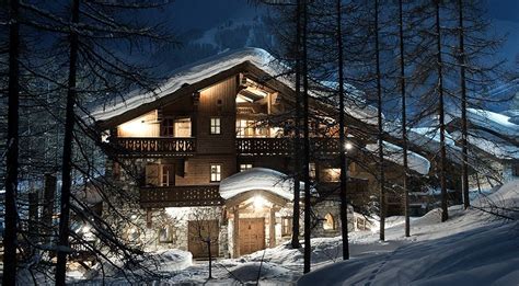 Pin By Vhemeyer On Ski House In 2021 Exterior Stone Alpine House Chalet