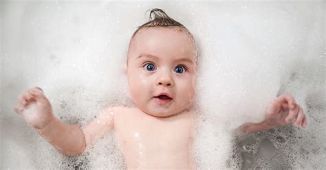Baby Pooped In The Bath Heres How To Clean And Sanitize The Tub