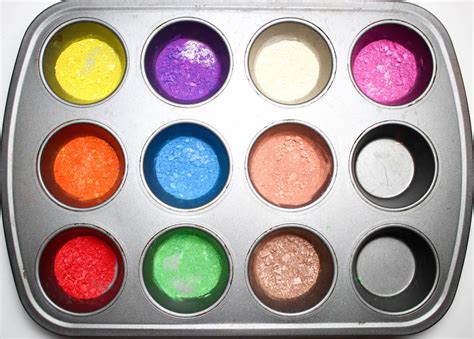 Maybe you would like to learn more about one of these? DIY Rainbow Highlighter - Twinspiration