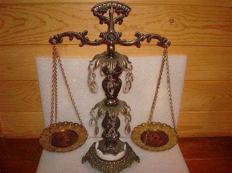 Vintage Black Brass And Wood Usable Scales Of Justice Balancing Scale