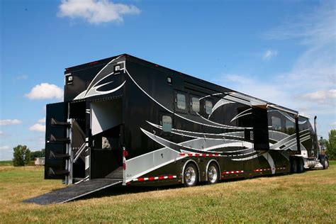 I Will Take It A Fabulous Luxury Horse Trailer With Living Quarters