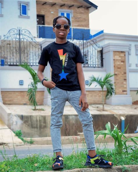 Just yesterday, big wiz, as he now loves to be called made headlines after he gifted his first son, boluwatife, 500 thousand naira just for hanging out with him yesterday (see post here). 80naija | Wizkid's son, Boluwatife celebrates 10th ...