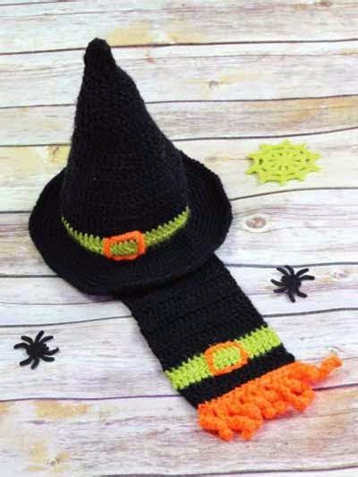 Intermediate make this fantastic wreath for the spooooooooooooky holidays. Free #Crochet Patterns and Tips: #Halloween Witch Hat and ...