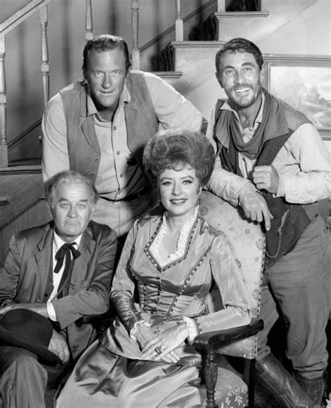 347 Tv Show Gunsmoke Photos And Premium High Res Pictures Television