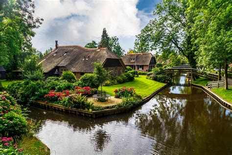 Giethoorn Is Called The Venice Of The Netherlands How To Plan The