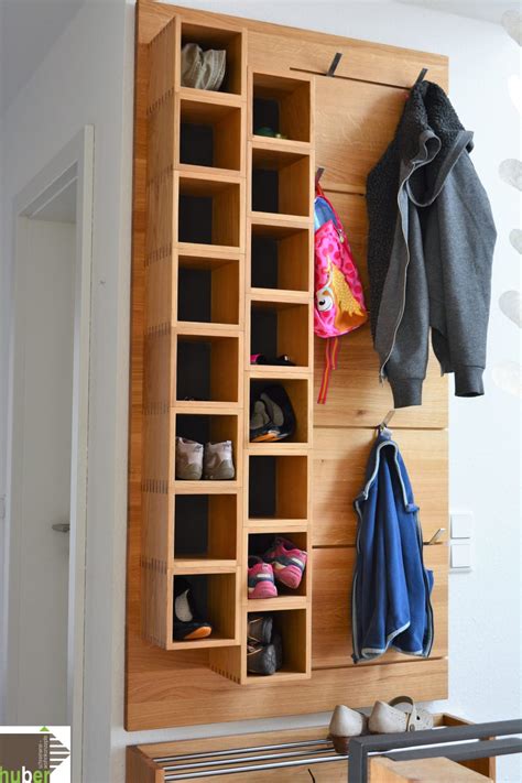 Mit harmonisch abgestimmten garderoben sets. Garderobe von Schreinerei Huber | homify