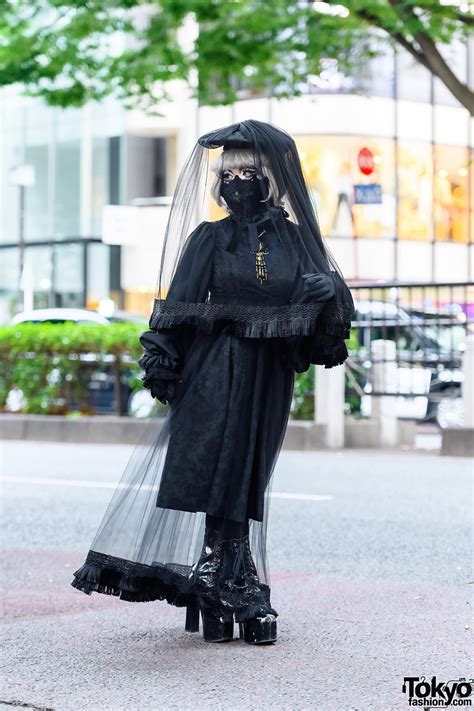 Japanese Shironuri Artist Minori In Dark Remake Harajuku Style W Black