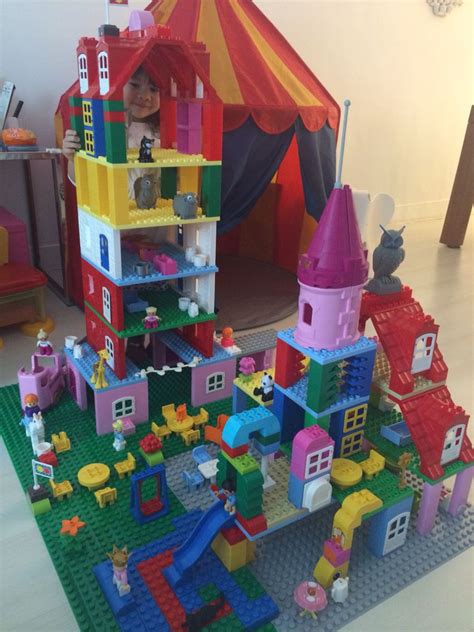 Das familienhaus ist 28 cm hoch 38 cm breit und 9 cm tief. Duplo Lego castle … | Lego bauideen, Lego, Lego ideen