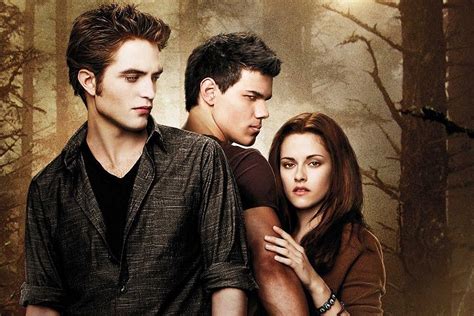 Twilight Author Didnt Want Film Adaptation To Be Diverse