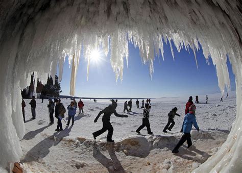Frozen Wonderland Lake Superiors Ice Cover Nears Record 95 Percent