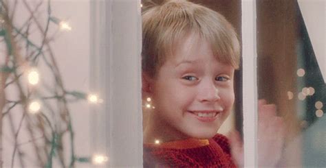 The One Thing Wrong With Each Of Your Favorite Christmas Movies This