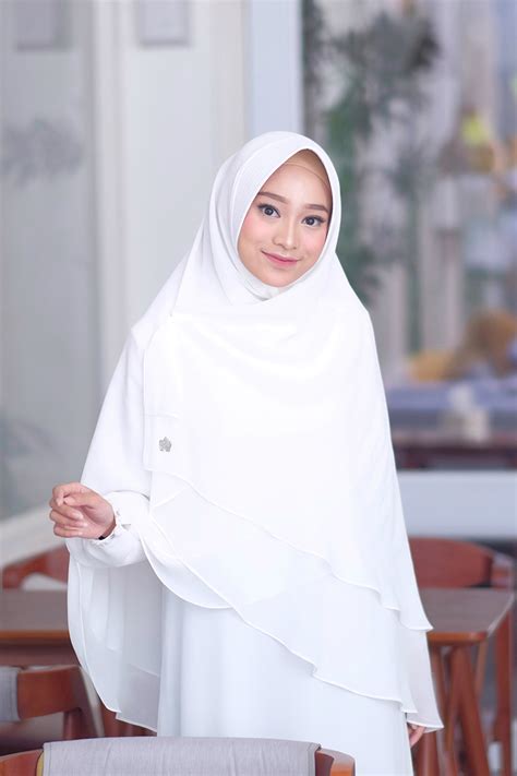 Jilbab Yang Cocok Untuk Baju Warna Putih Ide Perpaduan Warna My Xxx