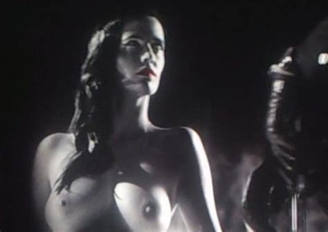 Eva Green Nua Em Sin City Mulher Fatal