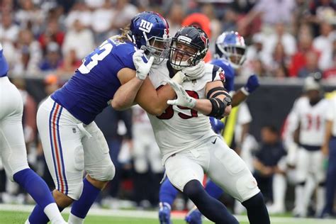 Seahawks offensive tackle chad wheeler announced wednesday he's stepping away from football after being accused of choking his girlfriend. Entrevista a Chad Wheeler, RT de los New York Giants ...