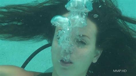 Drown Fan S Album VK In Drowning Scuba Girl Underwater
