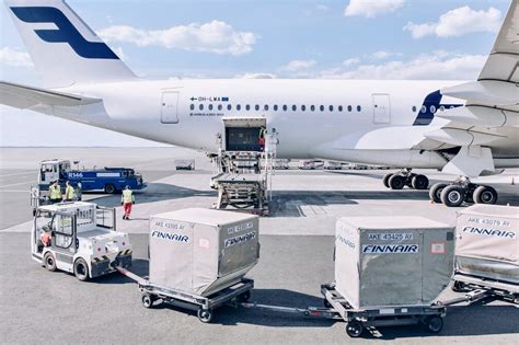 Air Cargo The Differences Between Traditional Airlines And Integrated