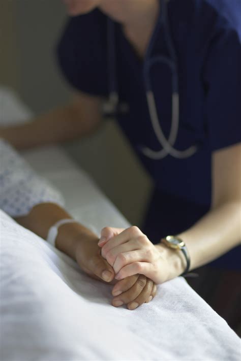 Nurses Play Vital Role In Care Of Terminally Ill Patients Uq News
