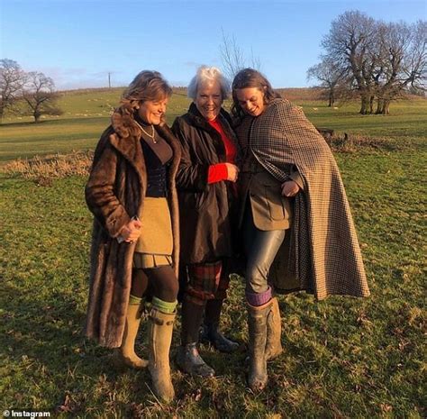 Duke Of Rutlands Glamorous Daughters Share Festive Snaps At The Crowns Belvoir Castle Daily