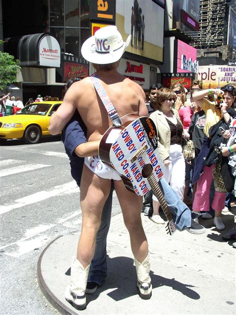 Times Square Singing Naked Cowboy Photo Fanpop