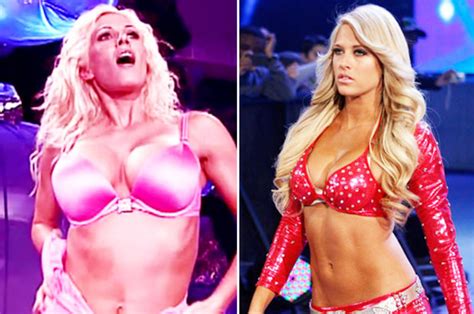 Wwe Evolution Kelly Kelly And Torrie Wilson Spotted At Event Daily Star