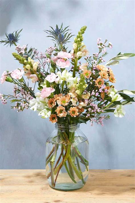 ⠀ ⠀ if you don't have a copy yet you can always request one by click 'send me a catalogue' below. 9 of the best letterbox flowers to send blooms in the post ...