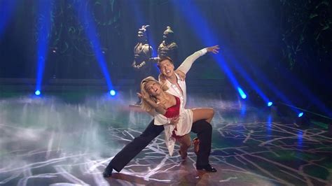 März tanzten sich woche für woche deutsche promis und ihre profipartner mit schweiß und fleiß näher zum großen preis: „Let's Dance"-Finale 2019: Ella Endlich & Valentin Lusin ...